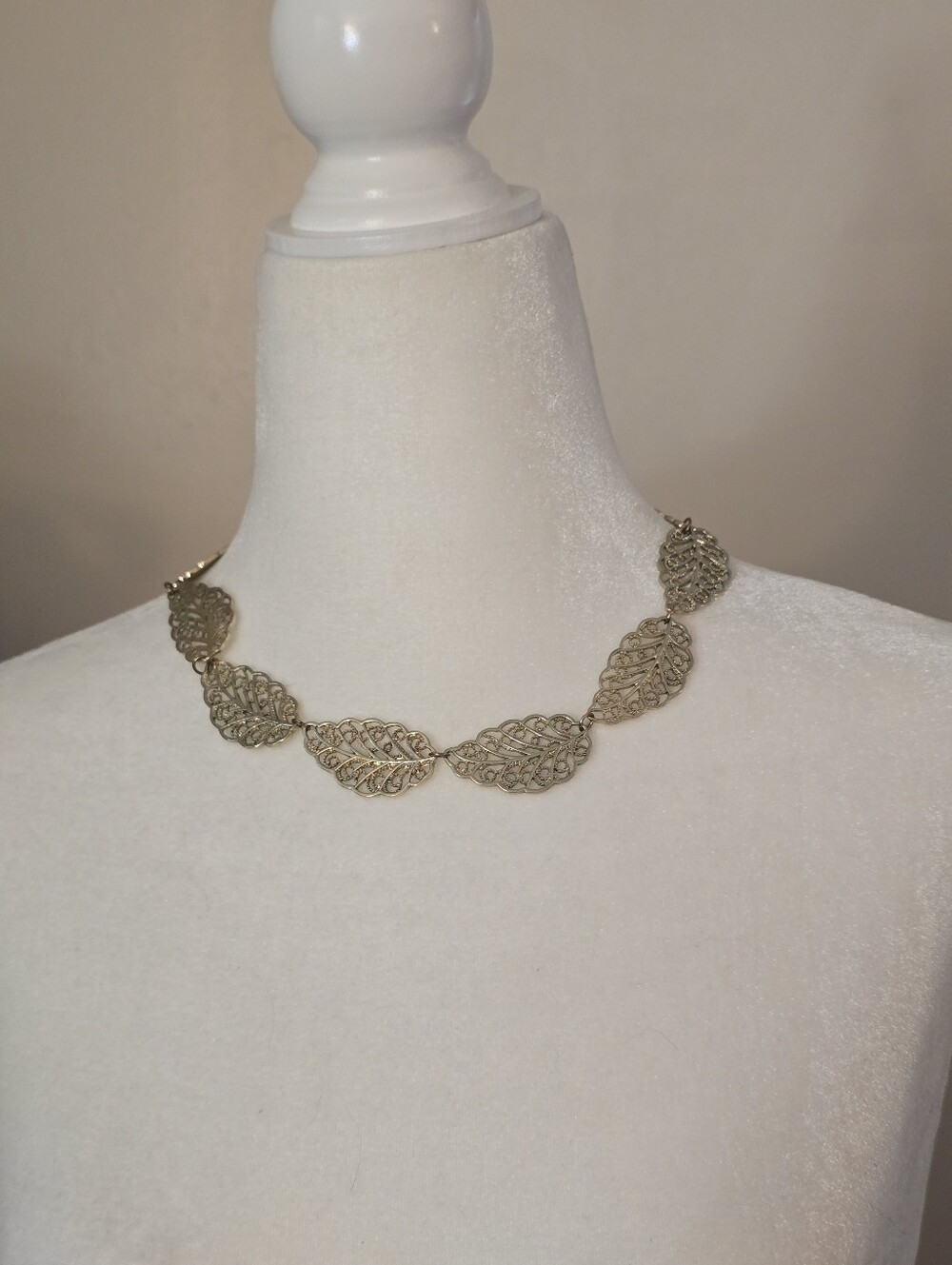 Gold Leaf Link Necklace
